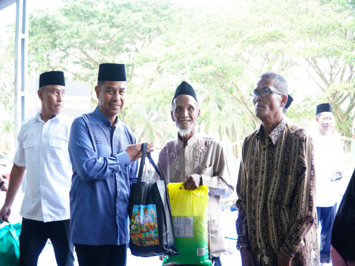 Safari Ramadhan di Desa Karya Bhakti, Bupati Kampar: Ajang Silaturahmi dan Wujud Kepedulian Nyata