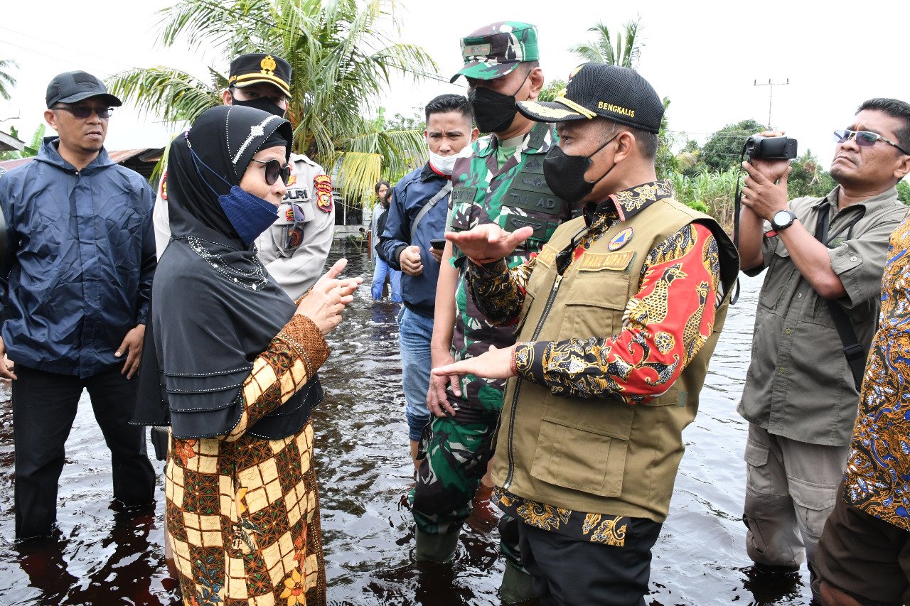 Wabup Bagus Tinjau Beberapa Titik Lokasi Terdampak Banjir